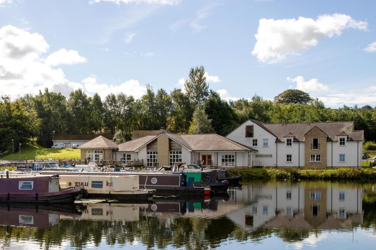 Hôtel The Boat House à Kilsyth Extérieur photo